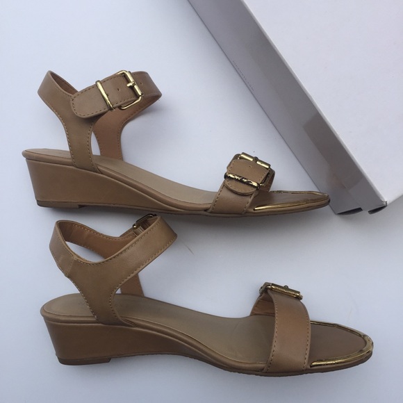 Nine West Righton3y Sandals - Picture 6 of 8